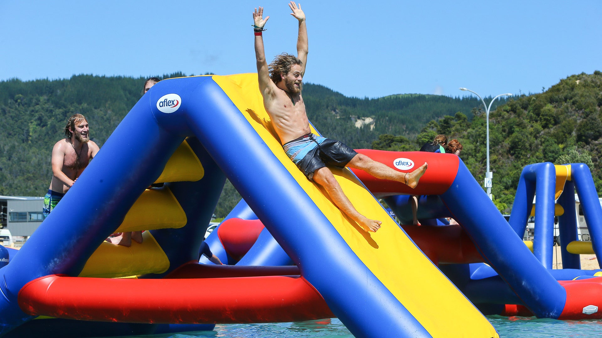 Slide 2.7m (Aqua Adventure)