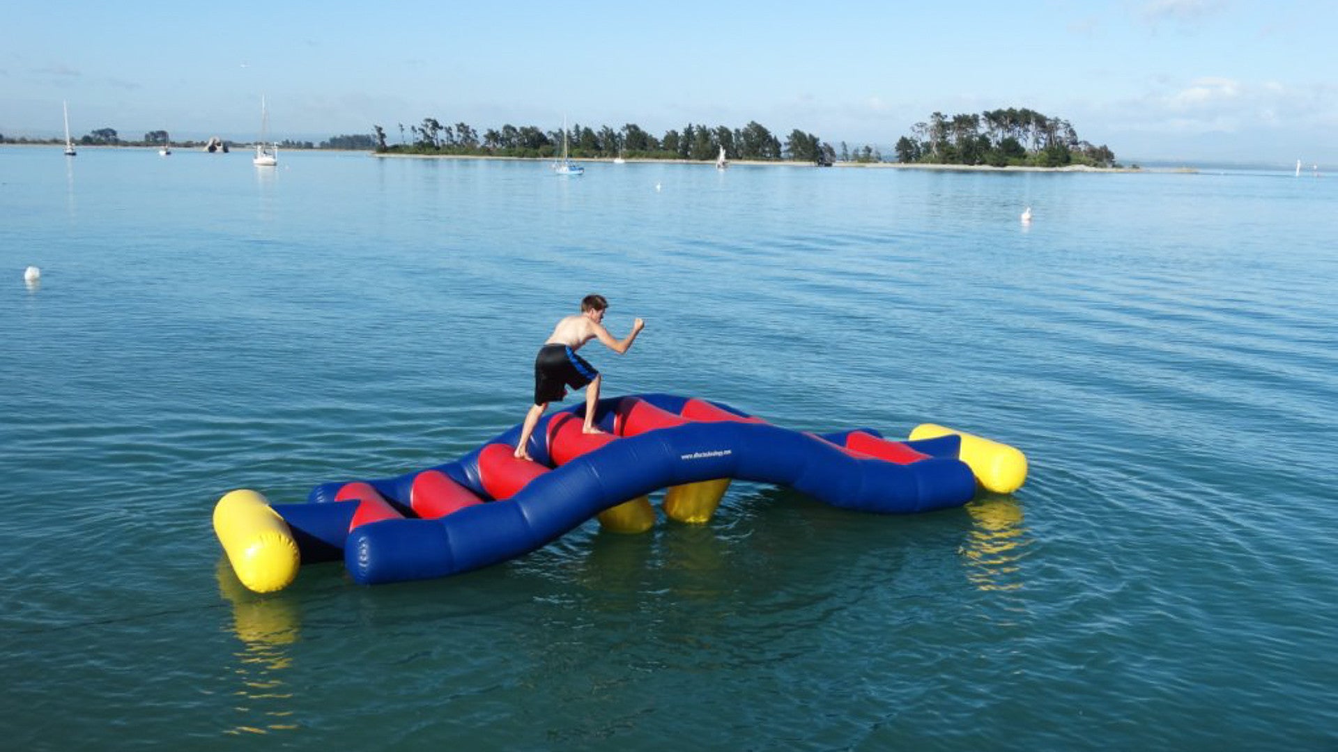 Step Over (Aqua Adventure)